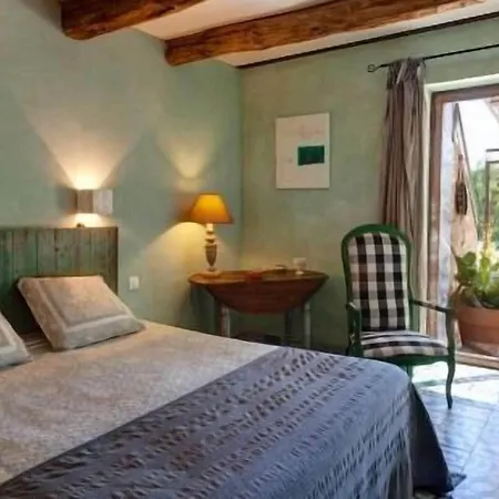 Clos Bb Bed & Breakfast 4*