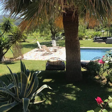 Clos Bb Bed & Breakfast