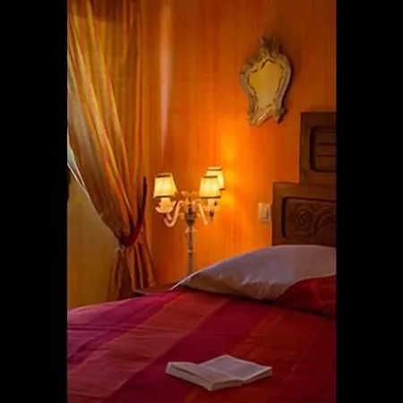 Clos Bb Bed & Breakfast 4*