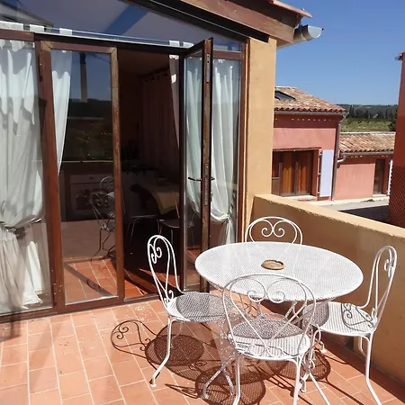 Clos Bb Bed & Breakfast 3*
