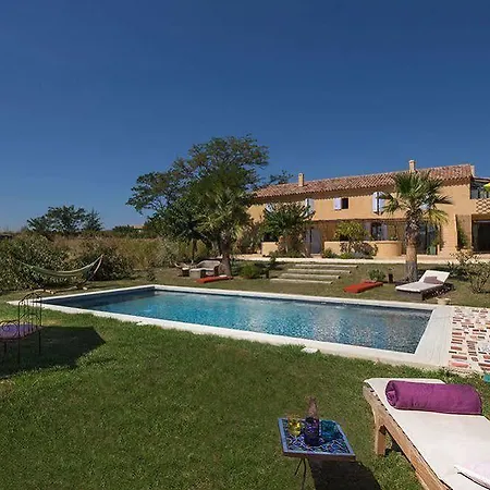 Clos Bb Bed & Breakfast 4*